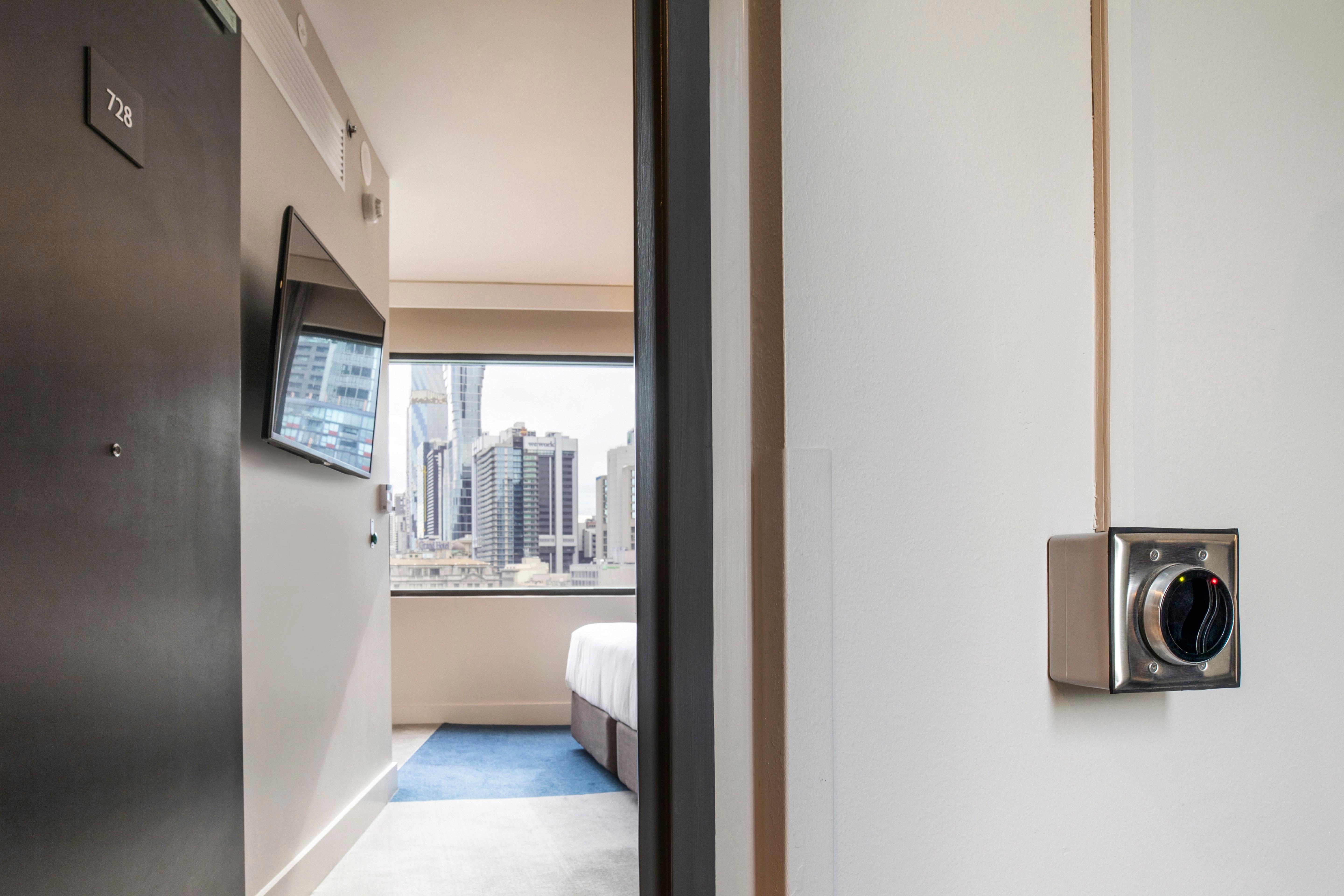 Отель Crowne Plaza Melbourne By Ihg Экстерьер фото