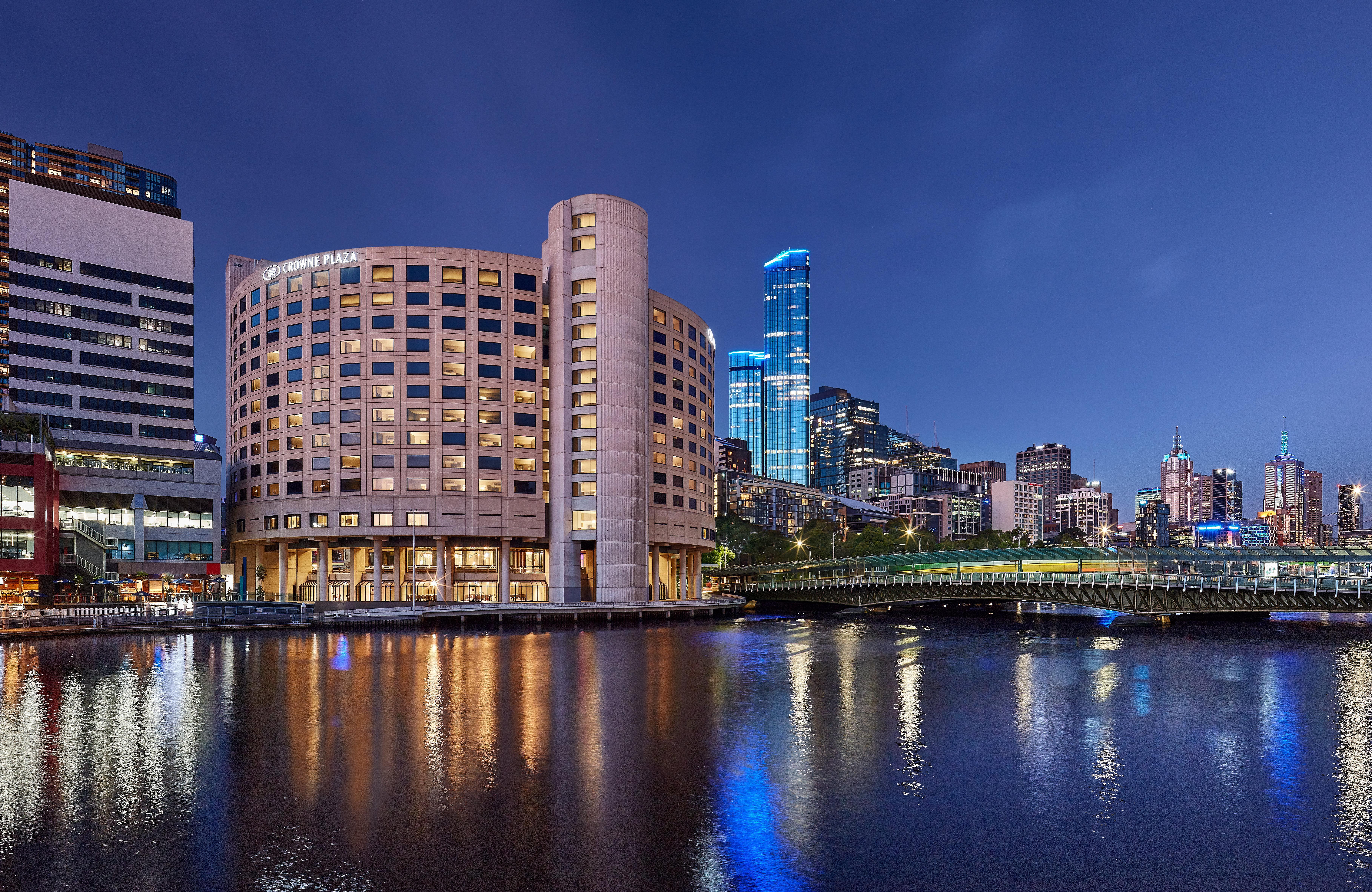 Отель Crowne Plaza Melbourne By Ihg Экстерьер фото