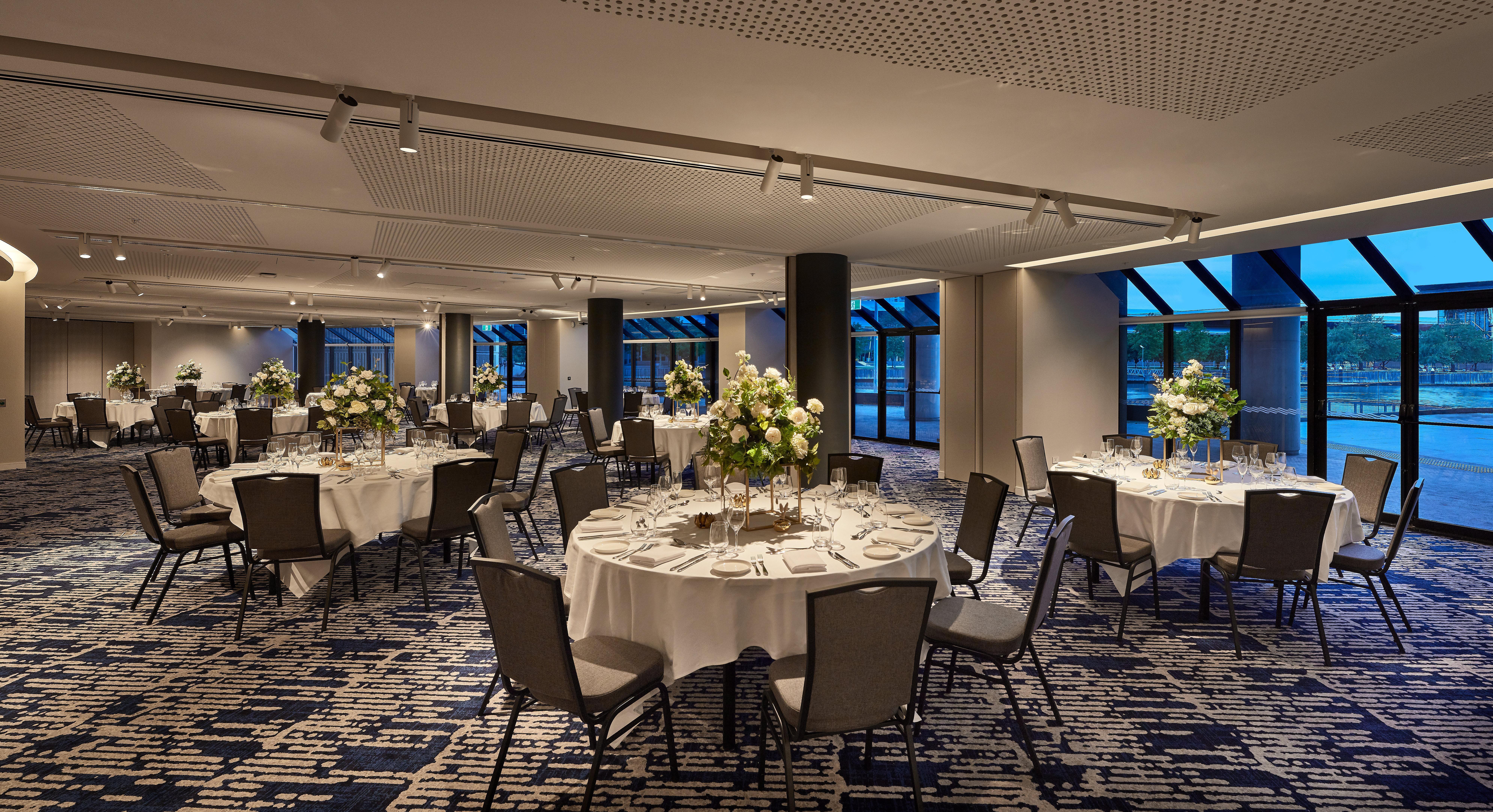 Отель Crowne Plaza Melbourne By Ihg Экстерьер фото