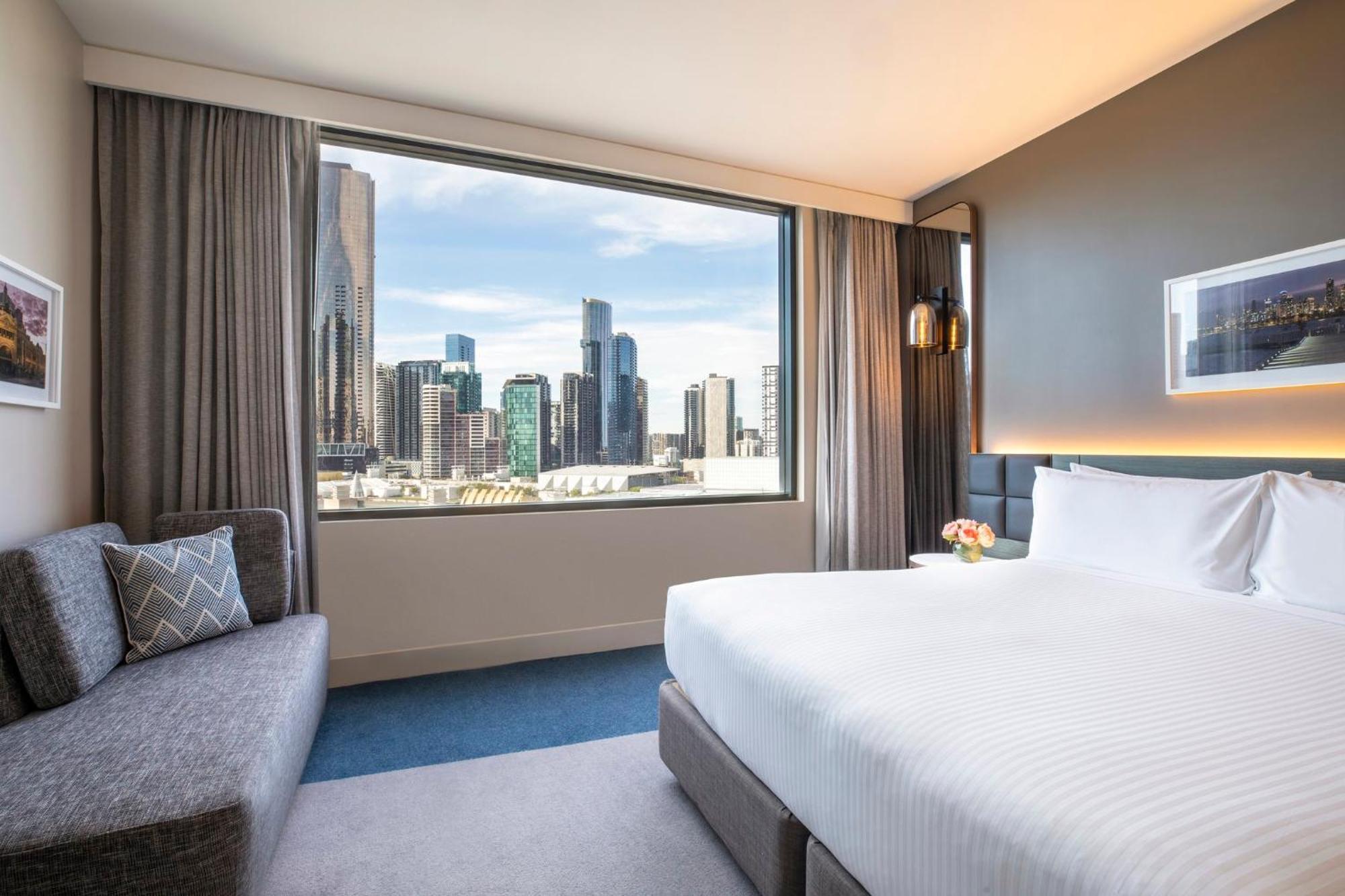 Отель Crowne Plaza Melbourne By Ihg Экстерьер фото