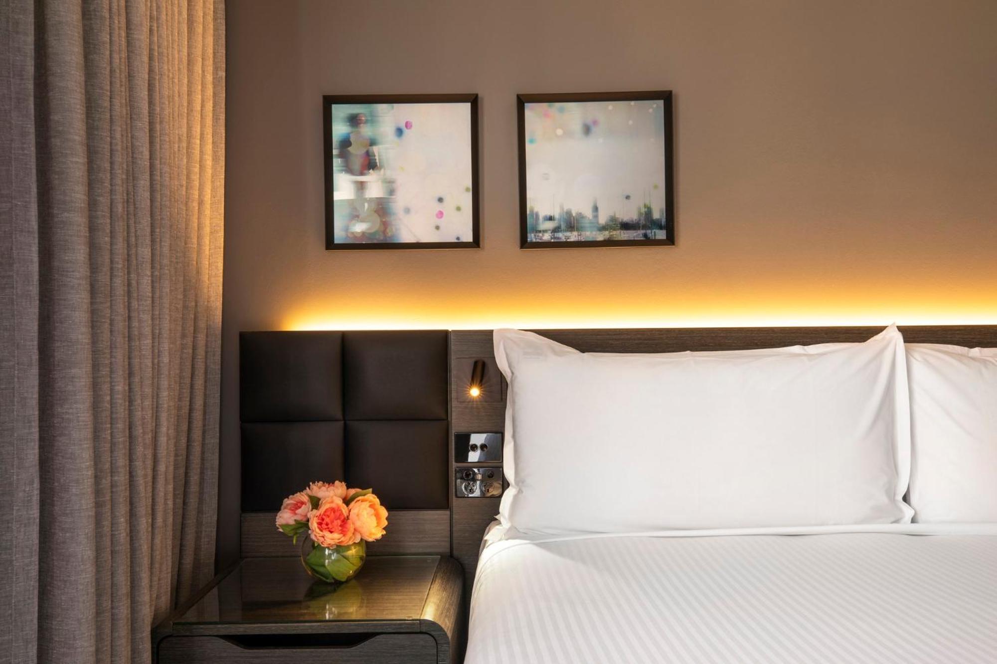 Отель Crowne Plaza Melbourne By Ihg Экстерьер фото