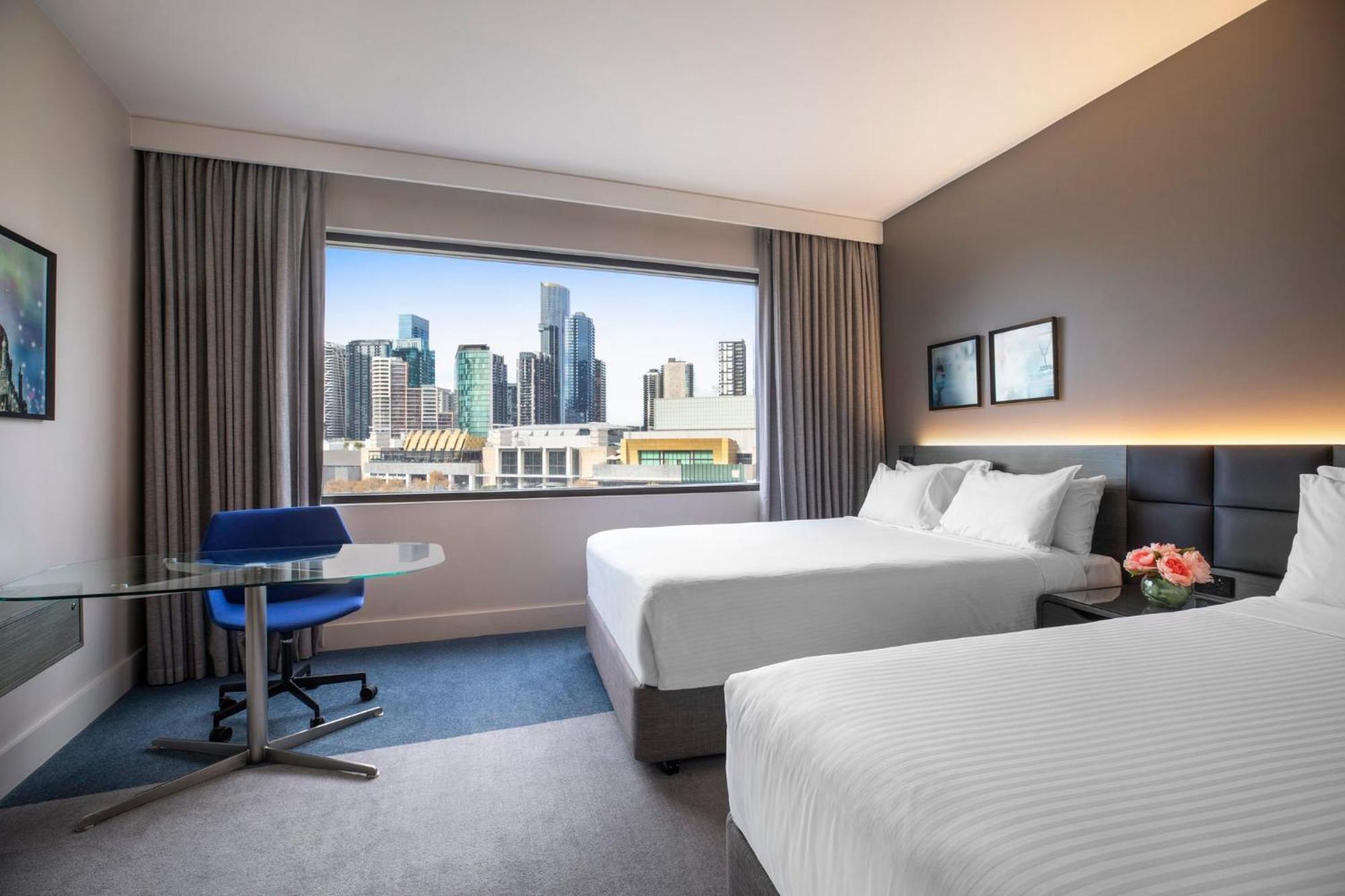 Отель Crowne Plaza Melbourne By Ihg Экстерьер фото