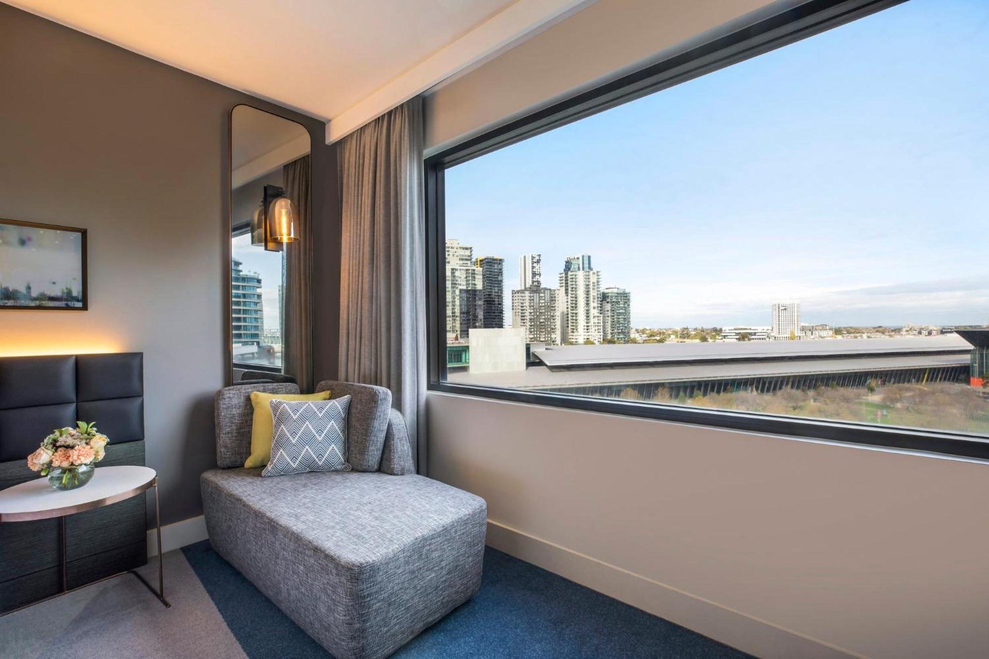 Отель Crowne Plaza Melbourne By Ihg Экстерьер фото
