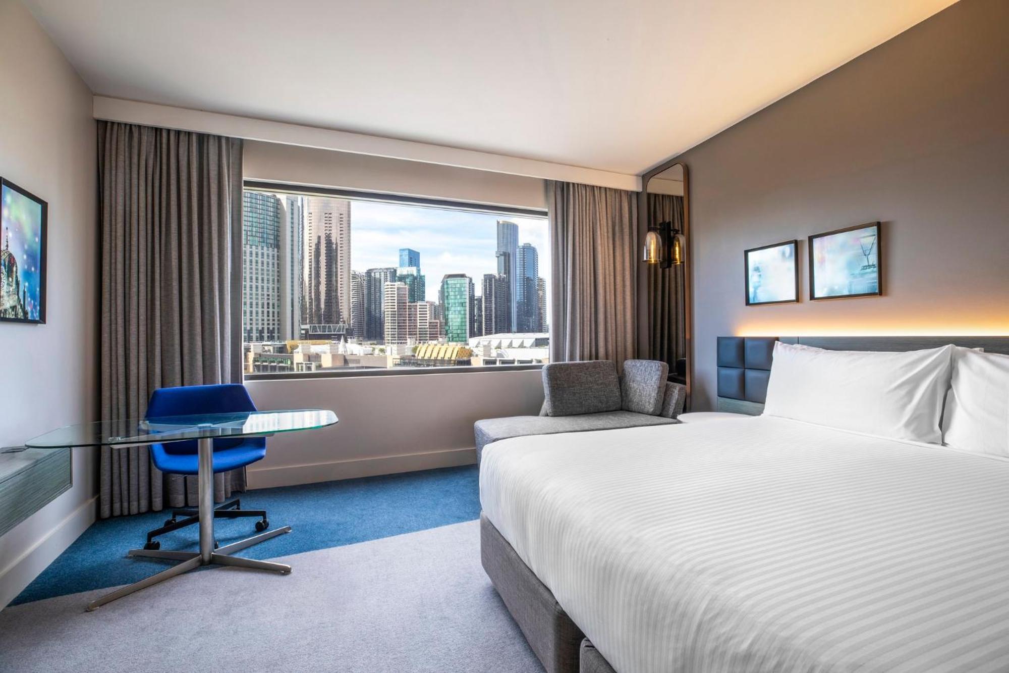 Отель Crowne Plaza Melbourne By Ihg Экстерьер фото