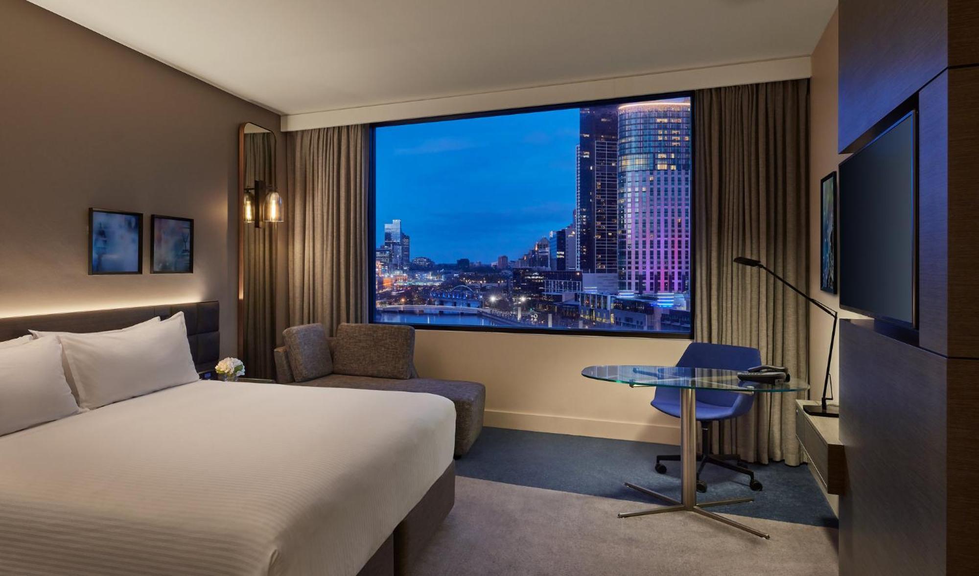 Отель Crowne Plaza Melbourne By Ihg Экстерьер фото