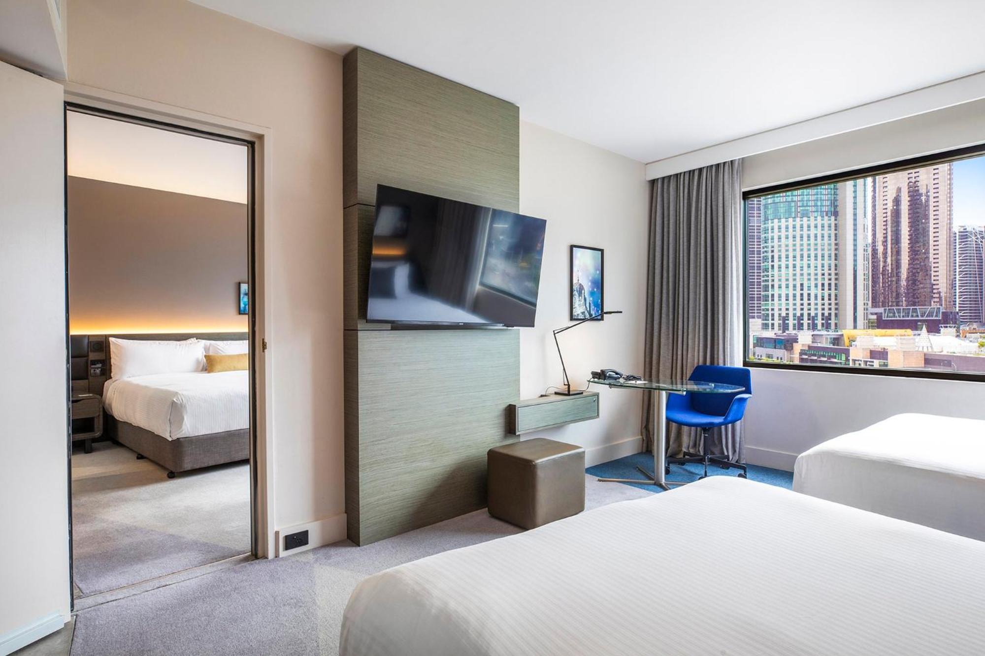 Отель Crowne Plaza Melbourne By Ihg Экстерьер фото